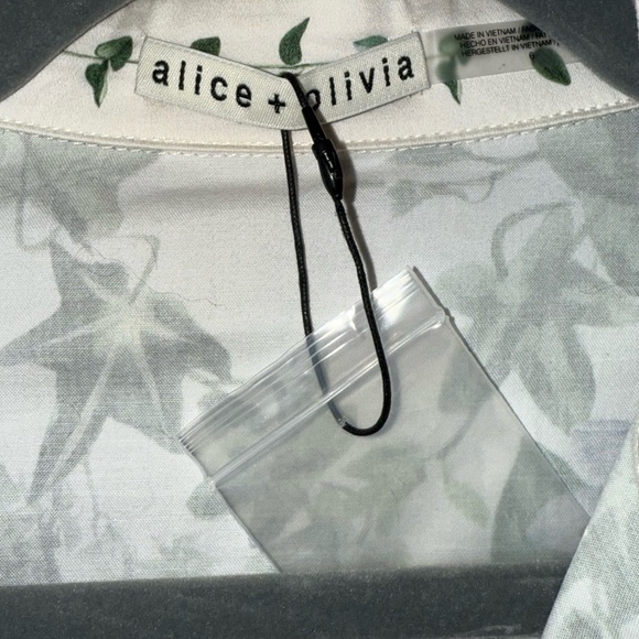 Alice and Olivia Lucy Ivy Romance Mini Shirtdress - Picture 10 of 13